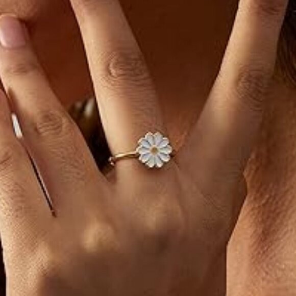 Women Brass 14K Gold Plated Dainty Adjustable CZ Four Leaf Stackable Rings - Picture 1 of 1